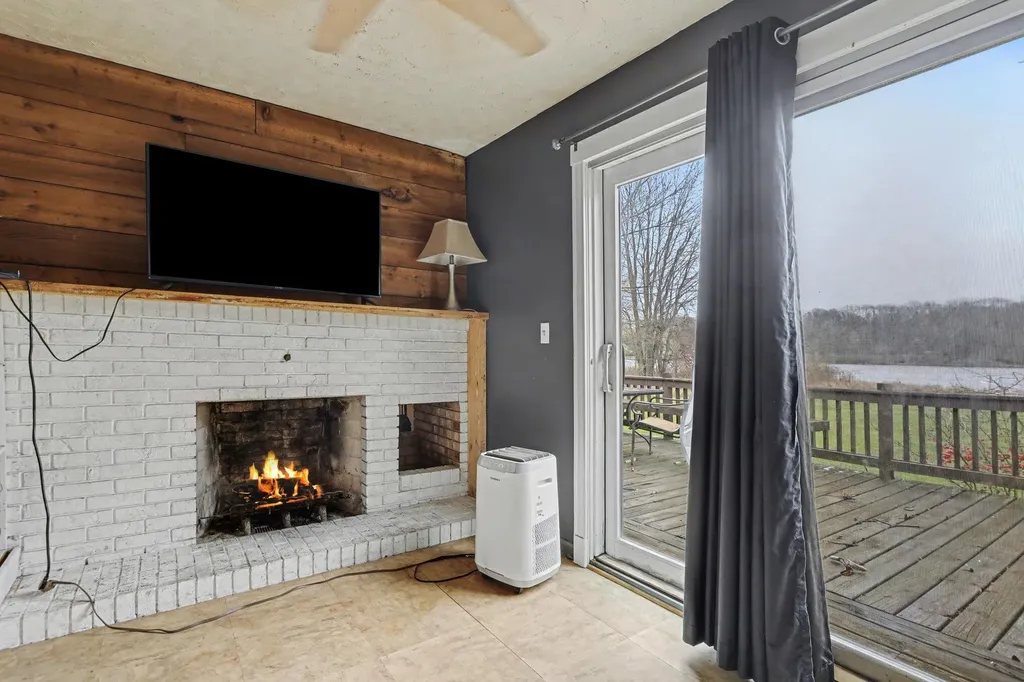 28573 Maystead Road Burr Oak Township MI 49091