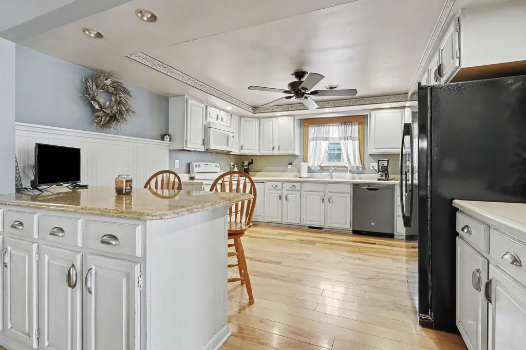 28573 Maystead Road Burr Oak Township MI 49091