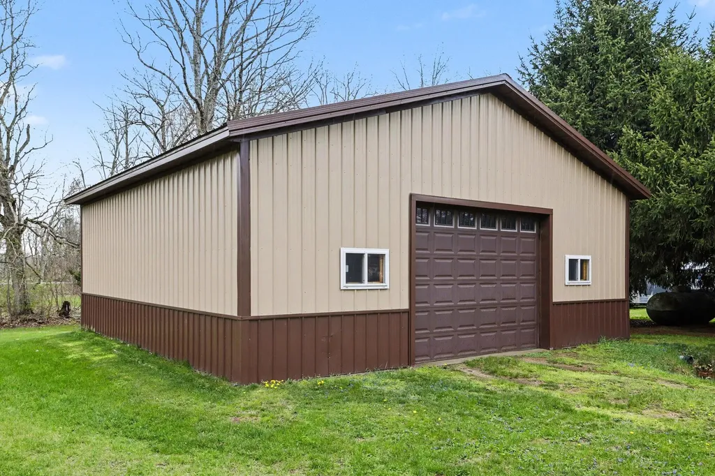 28573 Maystead Road Burr Oak Township MI 49091