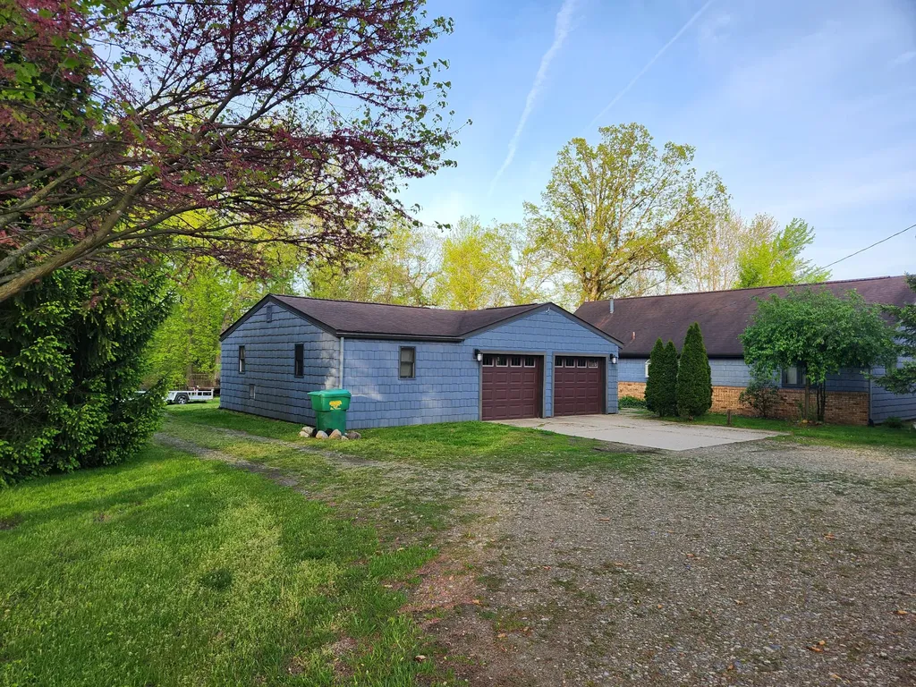 28573 Maystead Road Burr Oak Township MI 49091