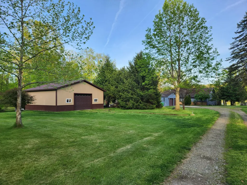 28573 Maystead Road Burr Oak Township MI 49091