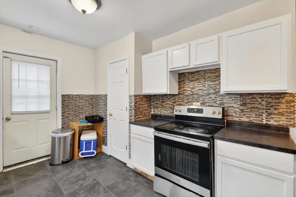 359 Lakeview Avenue Battle Creek City MI 49015