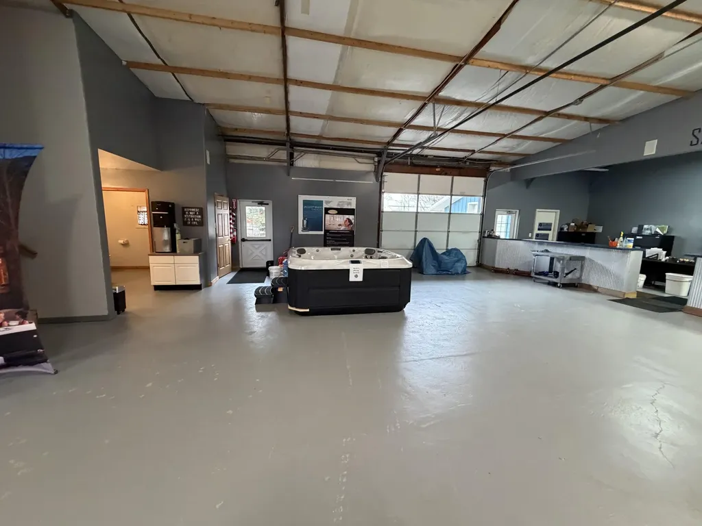 13240 N Us 131 Highway Schoolcraft Township MI 49087