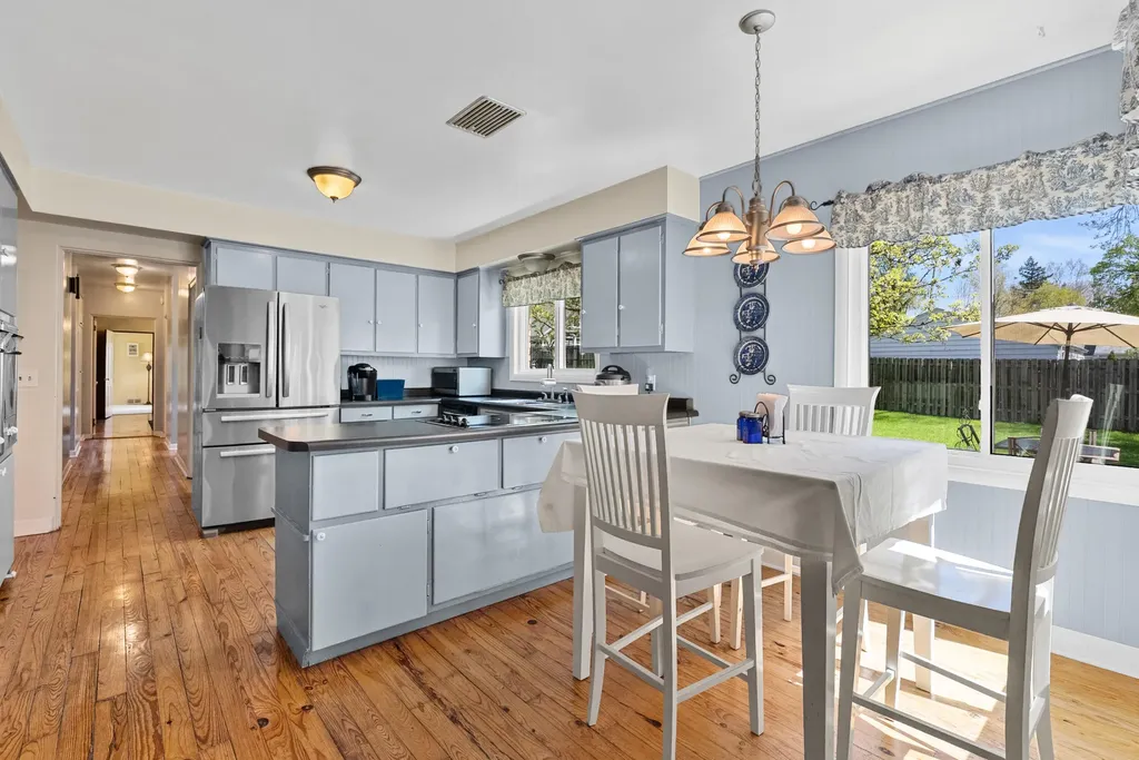 2421 Waite Avenue Kalamazoo City MI 49008