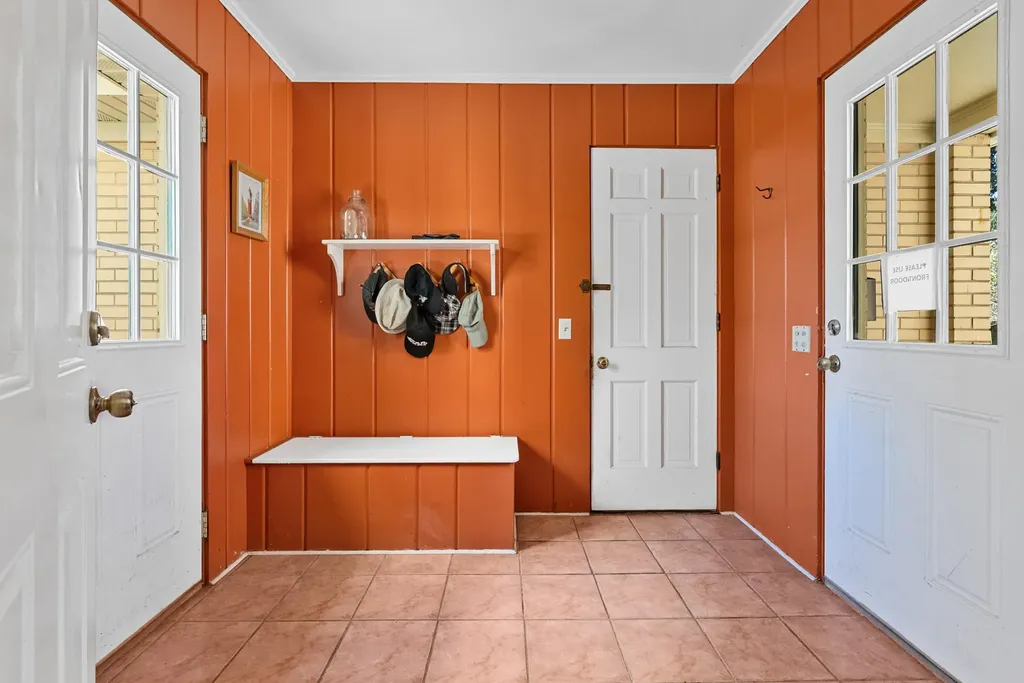 2421 Waite Avenue Kalamazoo City MI 49008