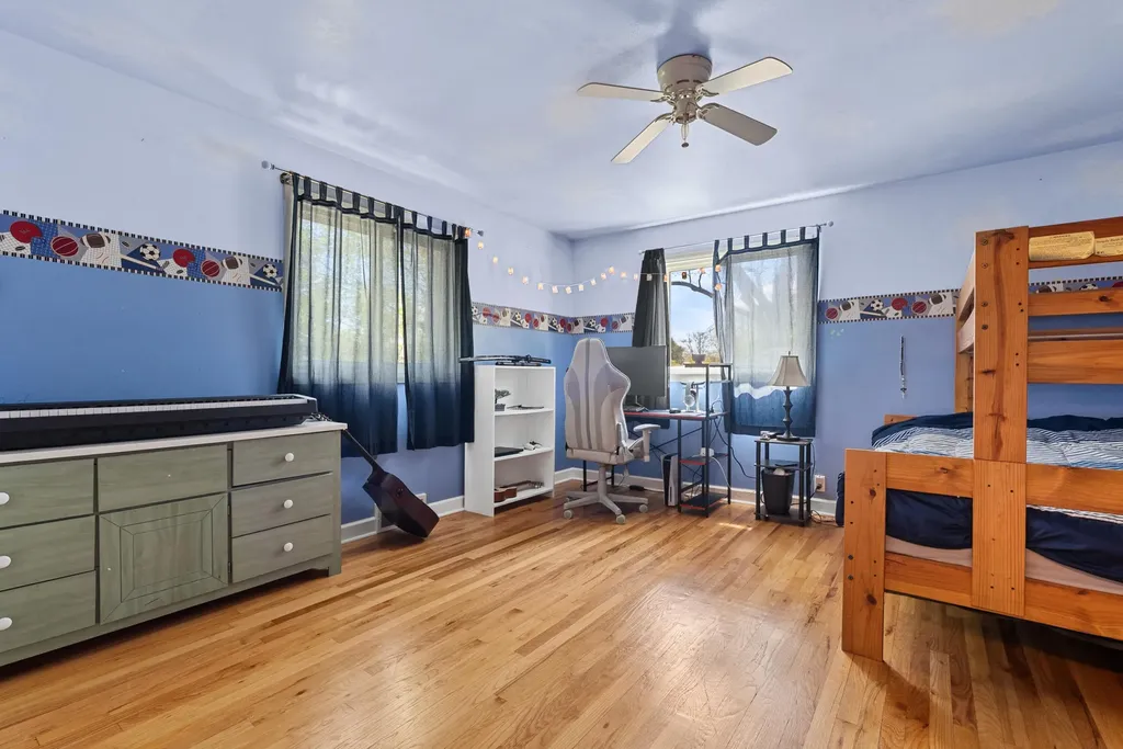 2421 Waite Avenue Kalamazoo City MI 49008