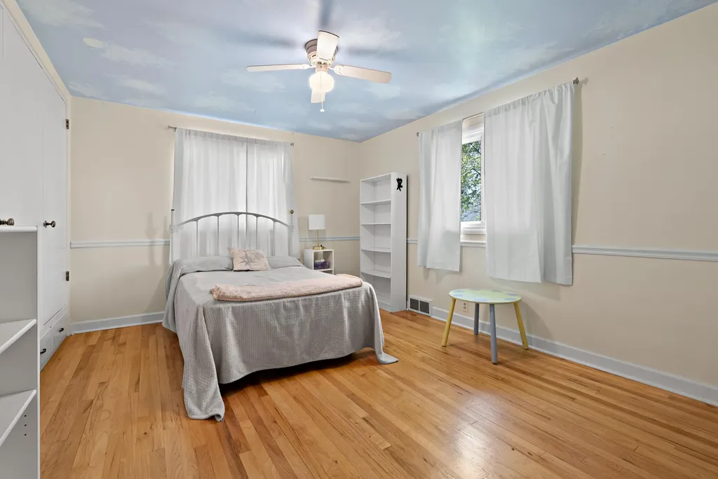 2421 Waite Avenue Kalamazoo City MI 49008