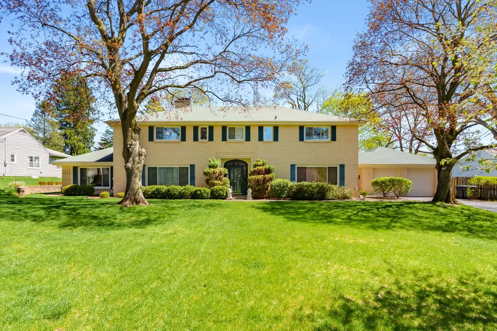 2421 Waite Avenue Kalamazoo City MI 49008