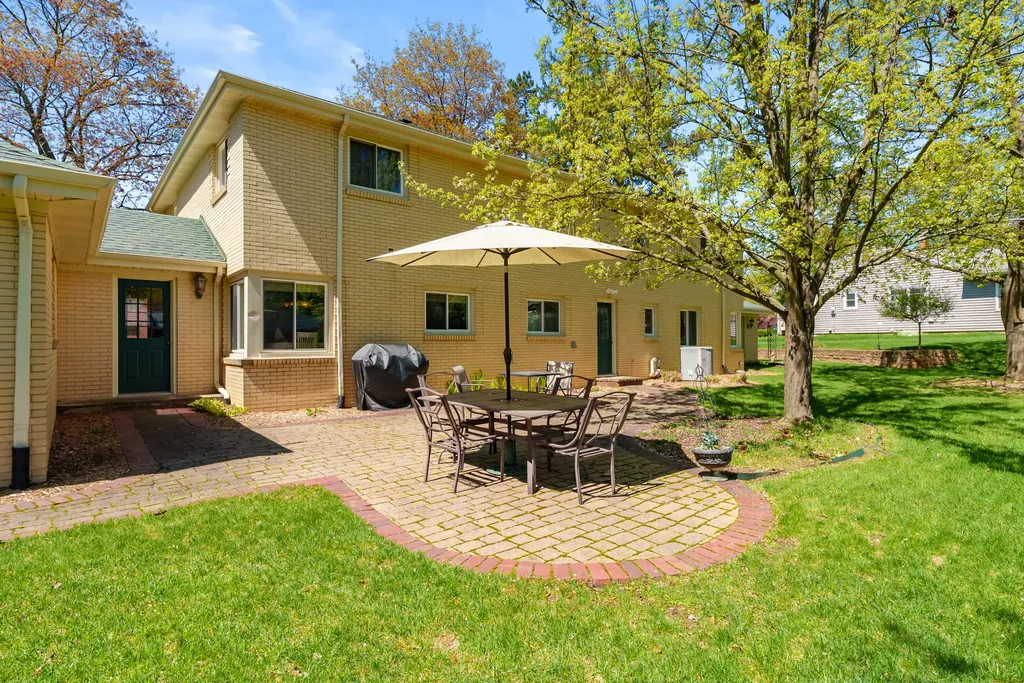 2421 Waite Avenue Kalamazoo City MI 49008