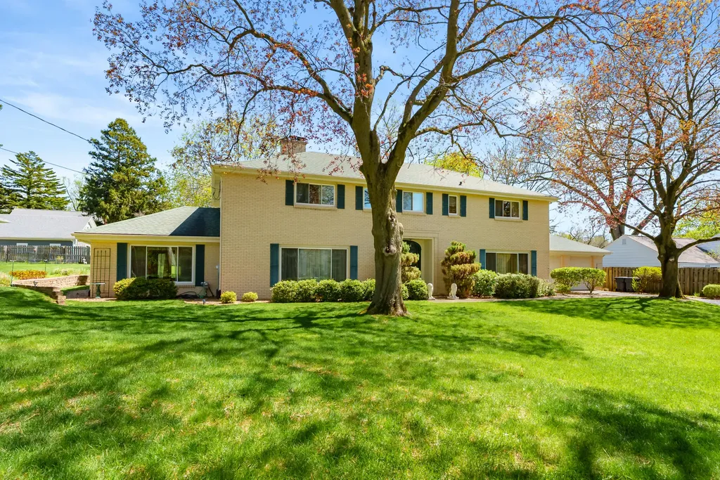 2421 Waite Avenue Kalamazoo City MI 49008