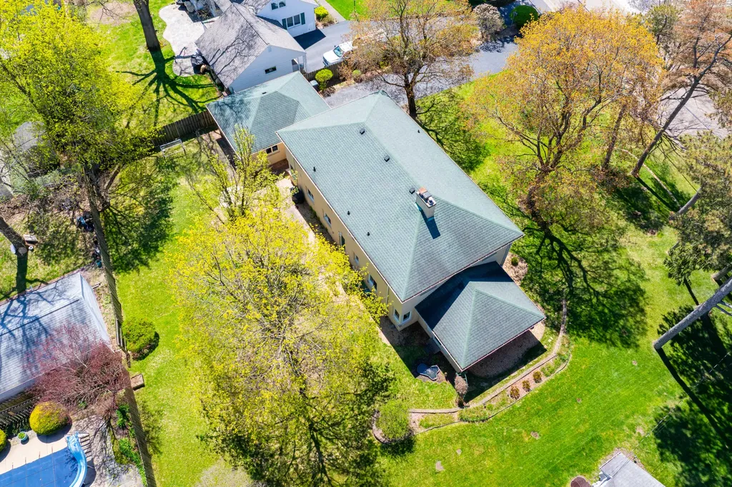 2421 Waite Avenue Kalamazoo City MI 49008