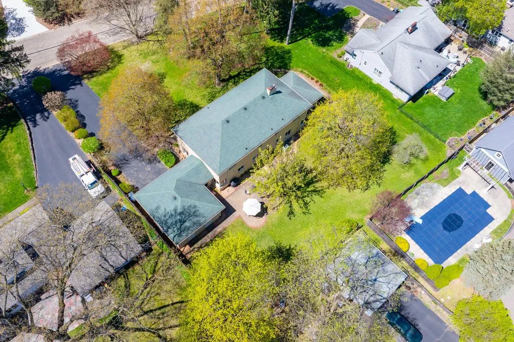 2421 Waite Avenue Kalamazoo City MI 49008