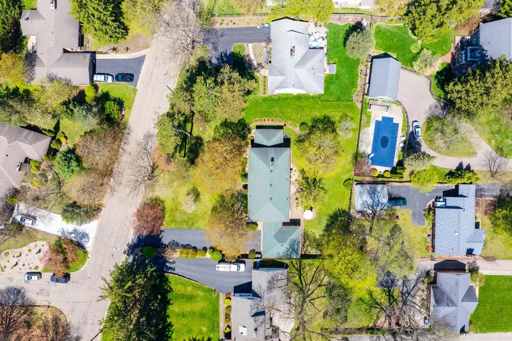 2421 Waite Avenue Kalamazoo City MI 49008