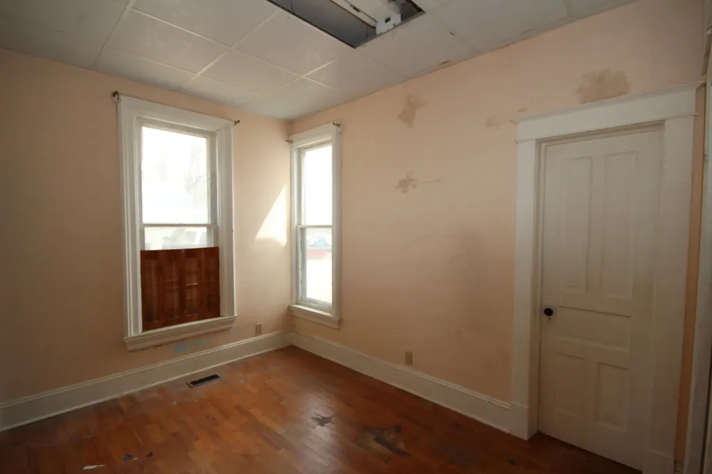 304 E Prairie Street Vicksburg Village MI 49097