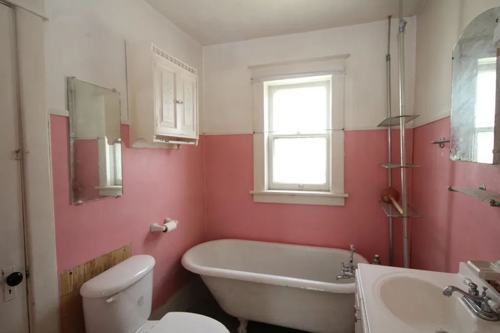 304 E Prairie Street Vicksburg Village MI 49097