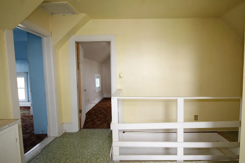 304 E Prairie Street Vicksburg Village MI 49097