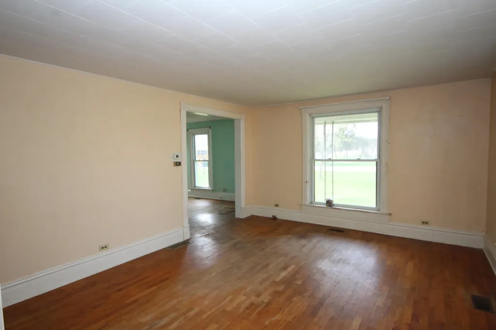 304 E Prairie Street Vicksburg Village MI 49097