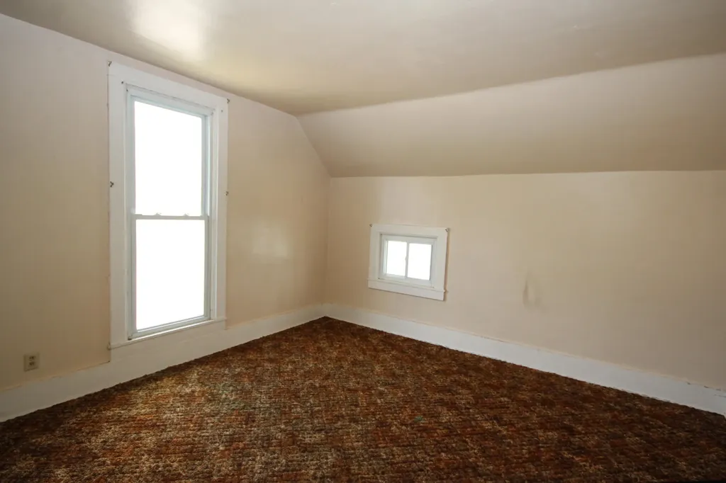 304 E Prairie Street Vicksburg Village MI 49097