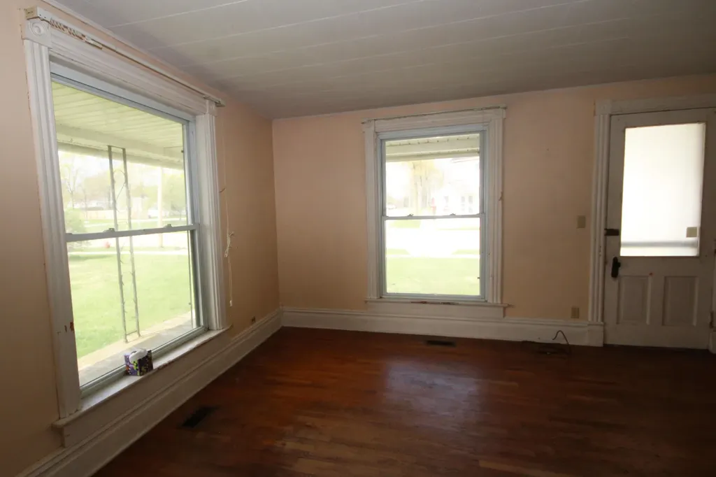 304 E Prairie Street Vicksburg Village MI 49097