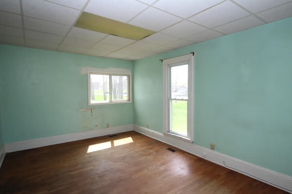 304 E Prairie Street Vicksburg Village MI 49097