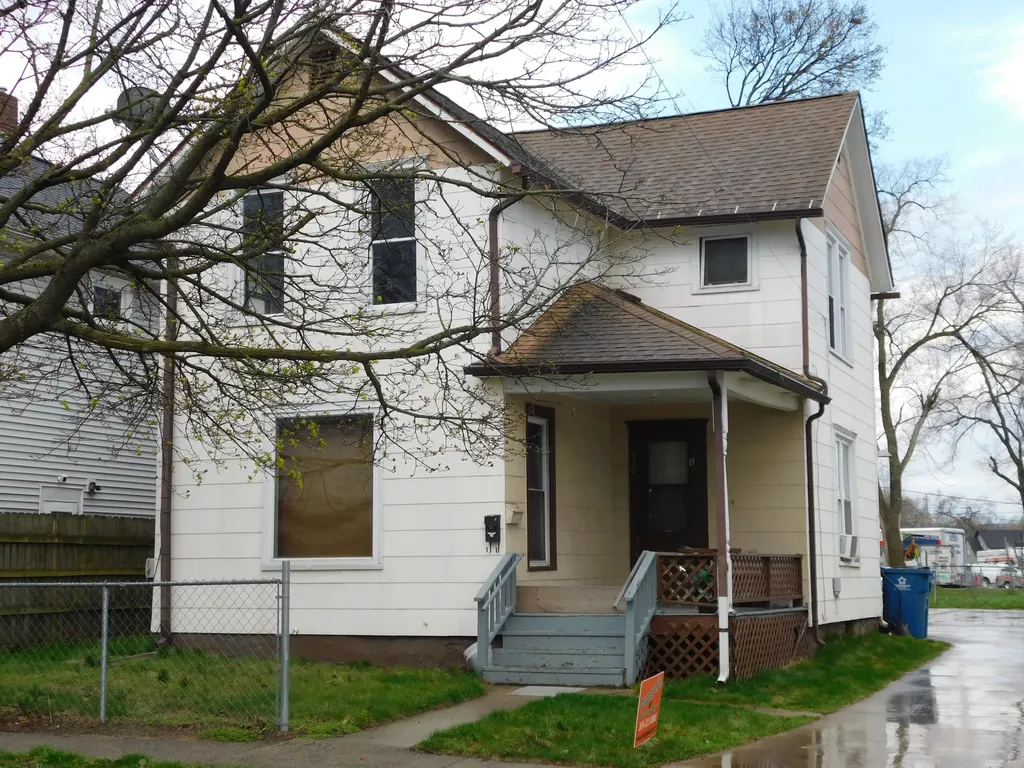 930 Cottage Avenue Kalamazoo City MI 49001