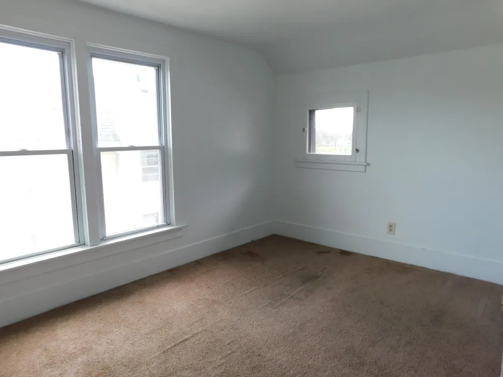 930 Cottage Avenue Kalamazoo City MI 49001