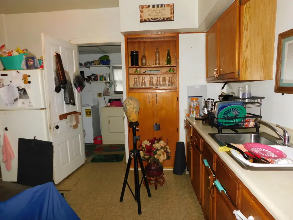 930 Cottage Avenue Kalamazoo City MI 49001