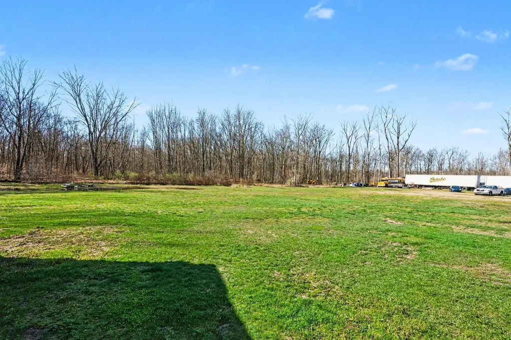25765 M-43 Almena Township MI 49071