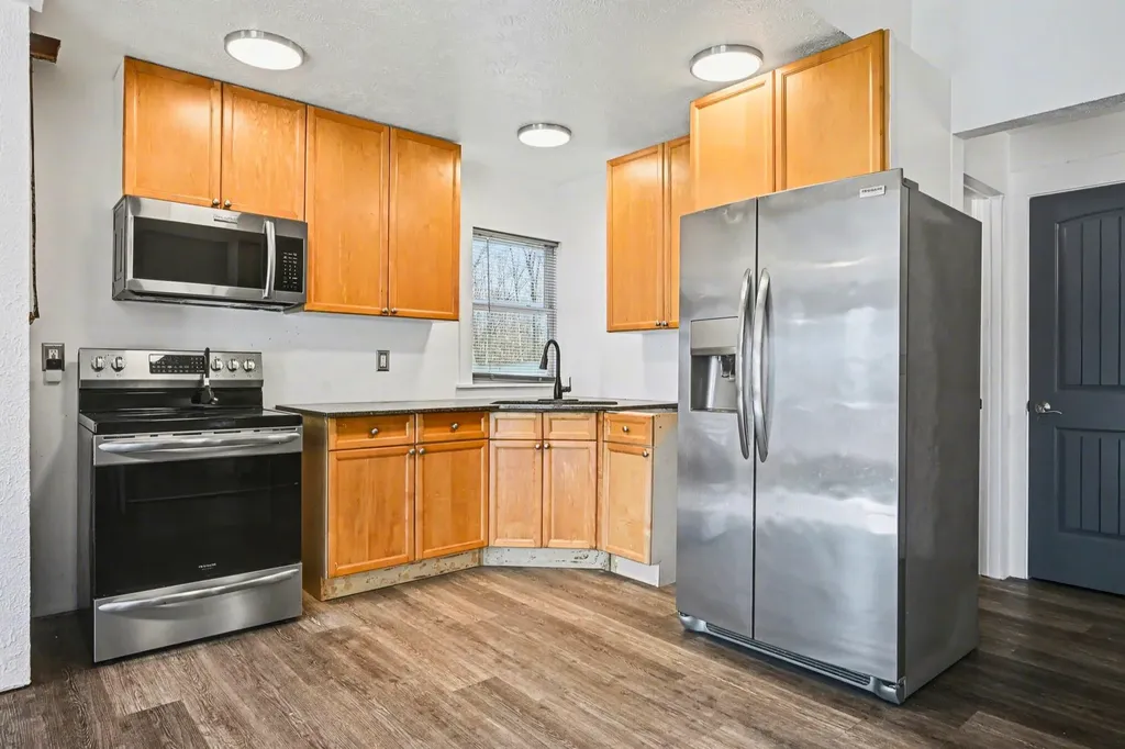 25765 M-43 Almena Township MI 49071