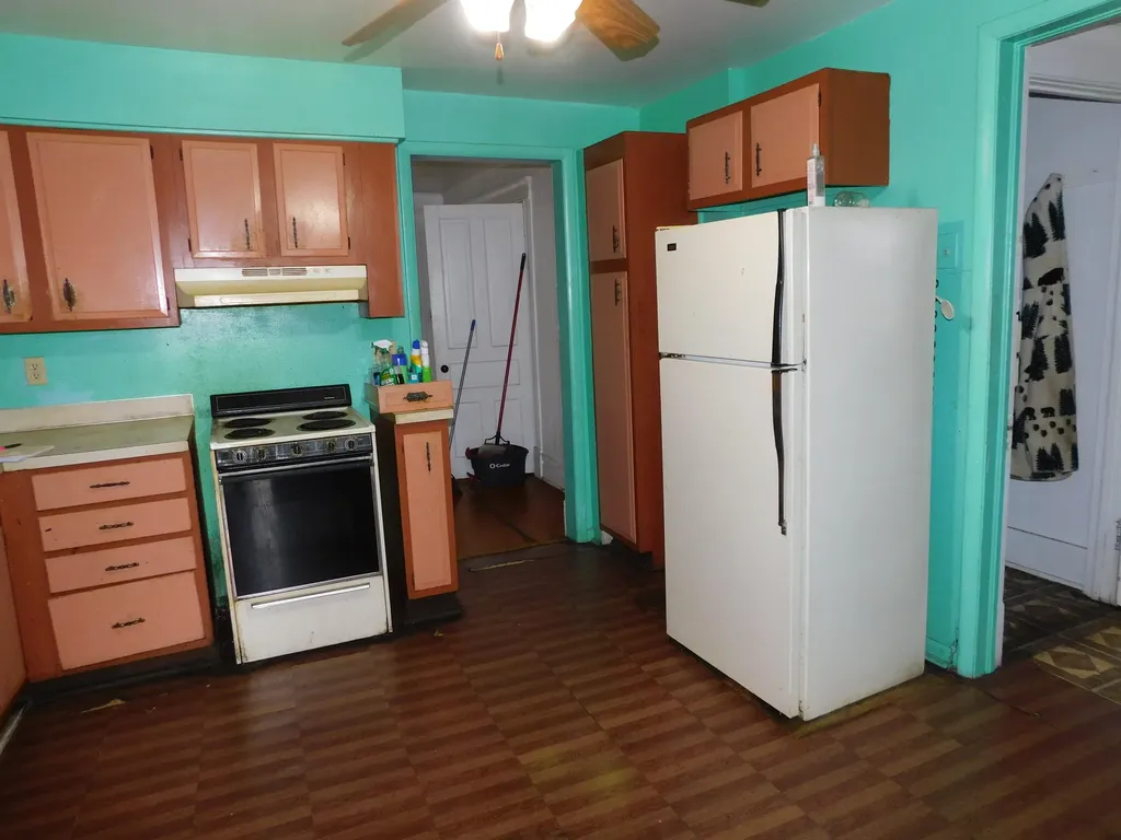 926 Cottage Avenue Kalamazoo City MI 49001
