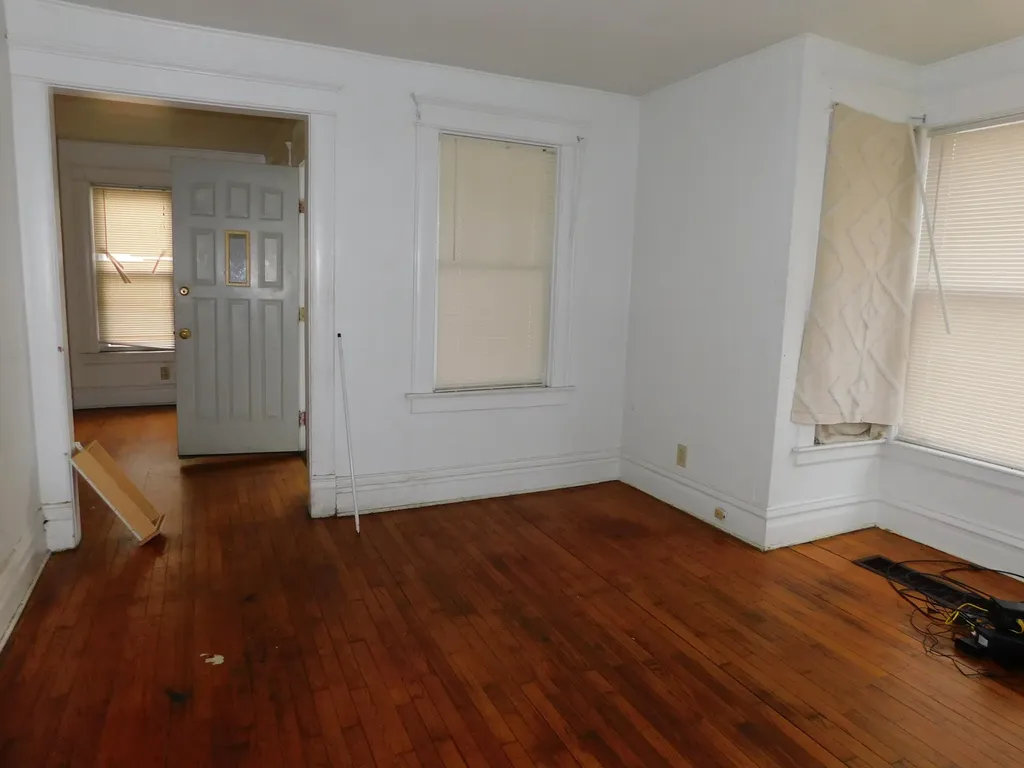 926 Cottage Avenue Kalamazoo City MI 49001