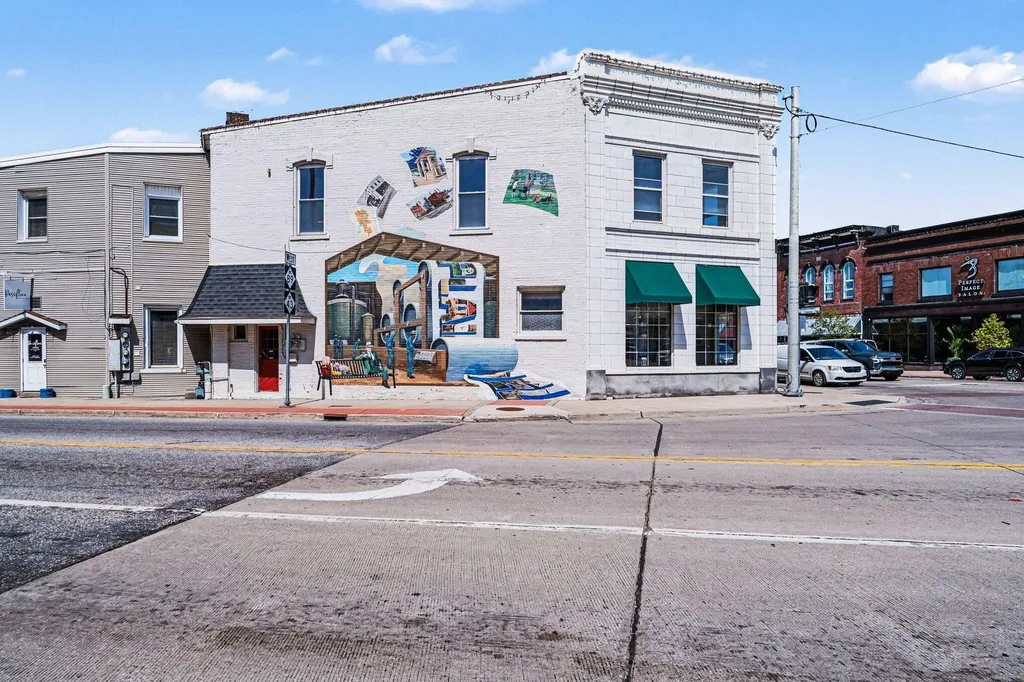 111 N Main Street Plainwell City MI 49080