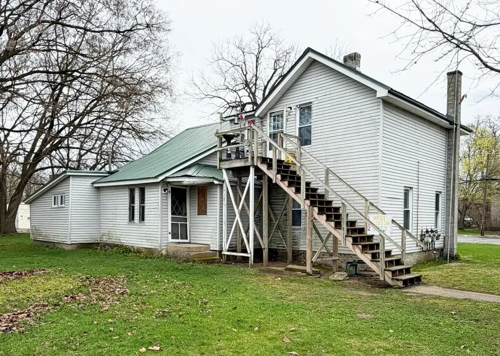 112 W Clinton Street Augusta Village MI 49012