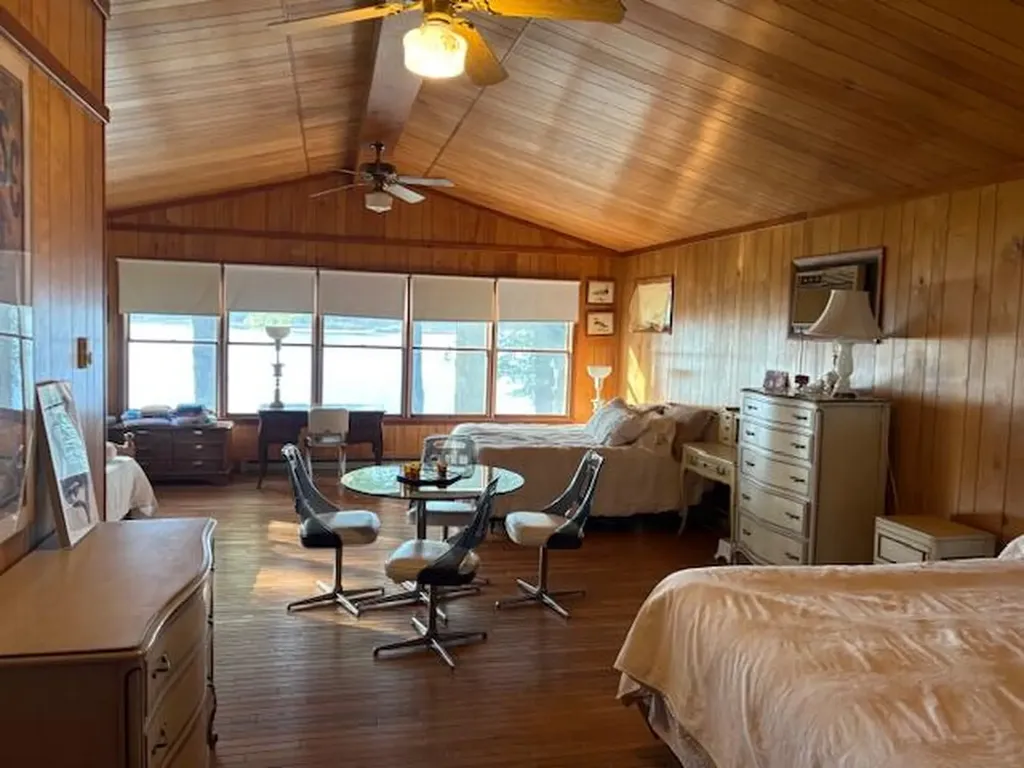 59388 41st Street Paw Paw Township MI 49079
