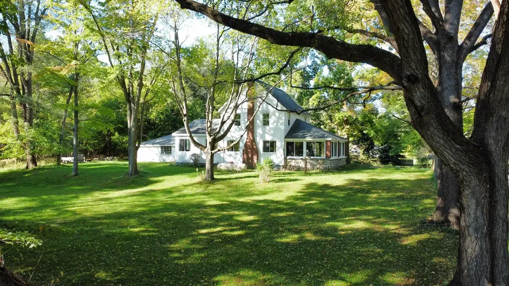 59388 41st Street Paw Paw Township MI 49079