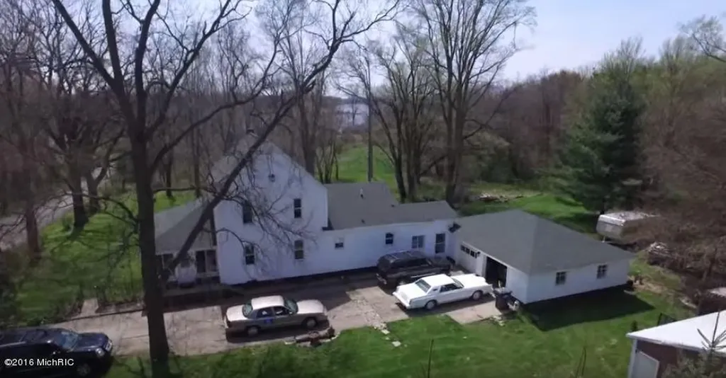 59388 41st Street Paw Paw Township MI 49079