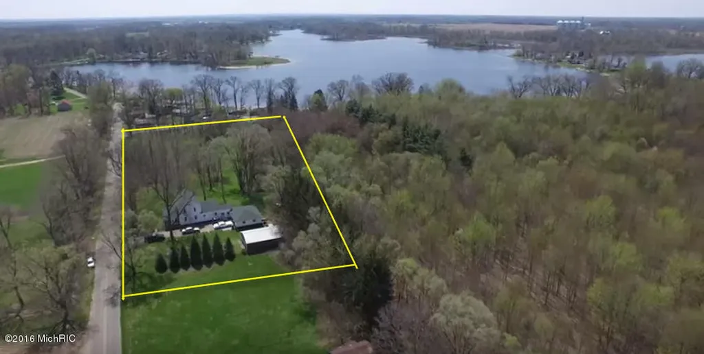 59388 41st Street Paw Paw Township MI 49079