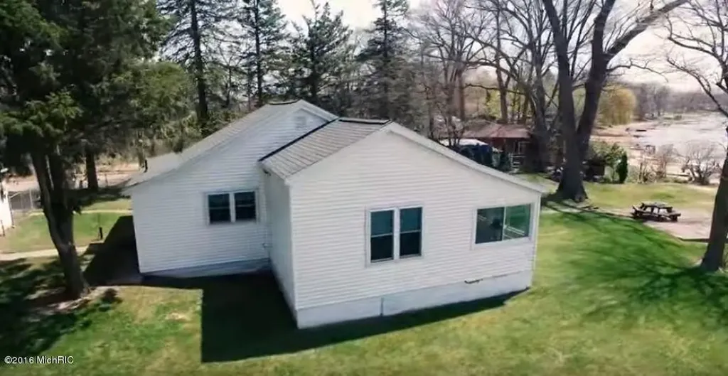 59388 41st Street Paw Paw Township MI 49079