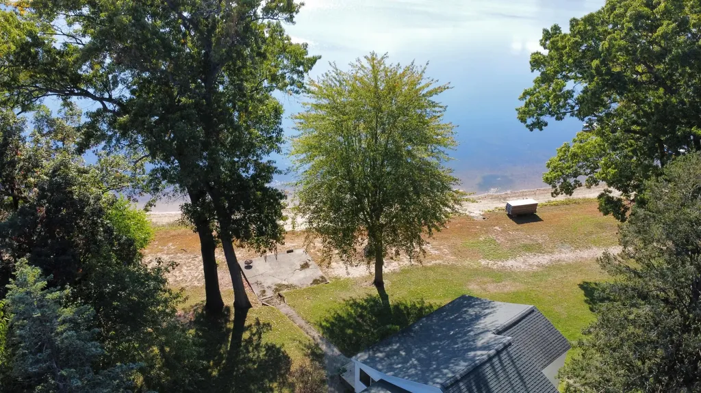 59388 41st Street Paw Paw Township MI 49079