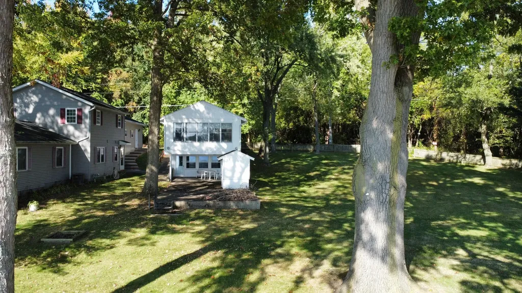 59388 41st Street Paw Paw Township MI 49079