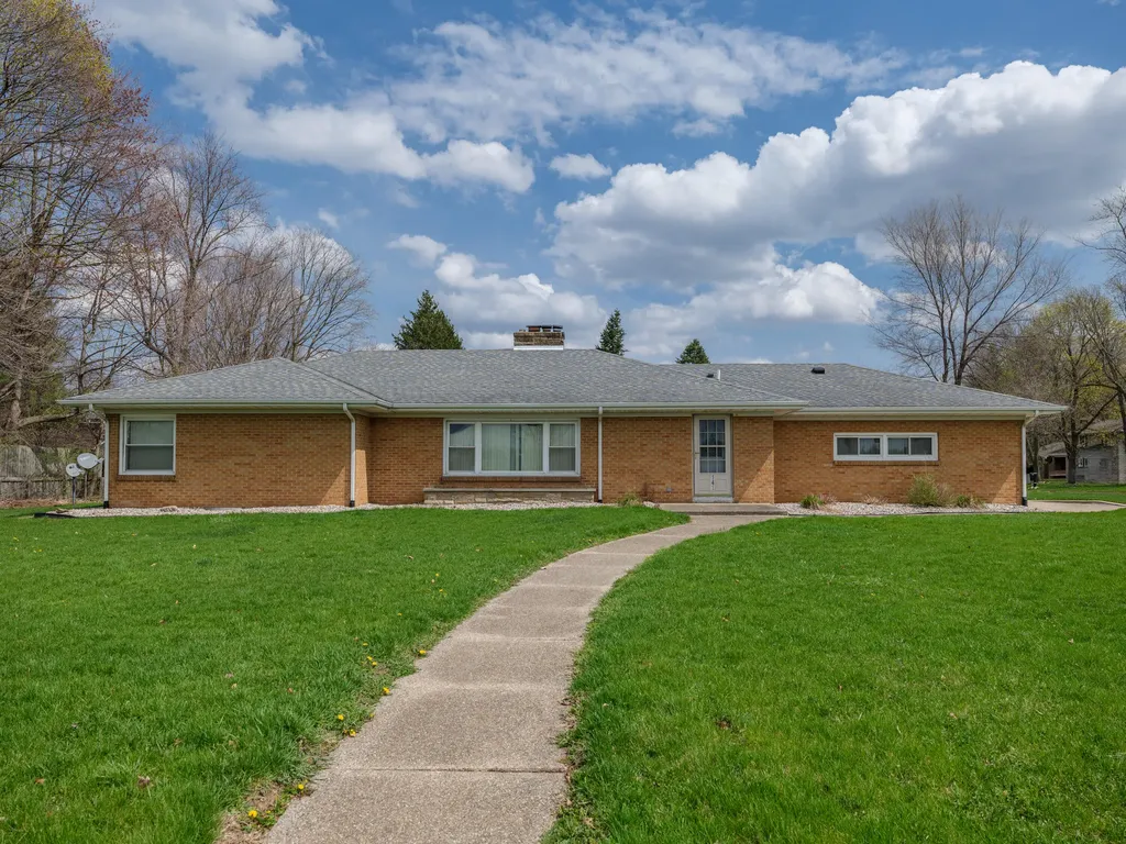 141 S Drake Road Kalamazoo City MI 49009
