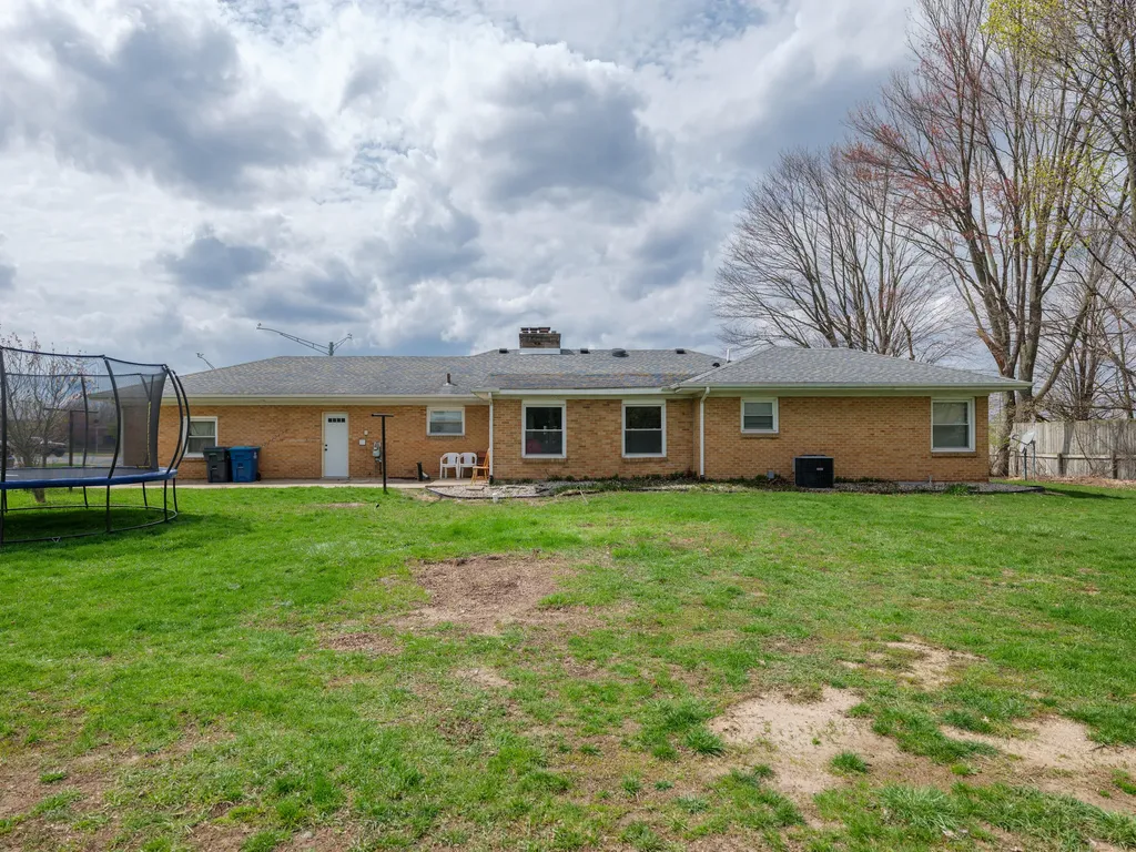 141 S Drake Road Kalamazoo City MI 49009