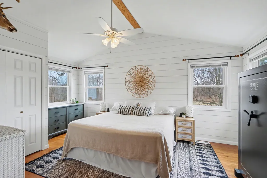 22381 N Angling Road Nottawa Township MI 49032