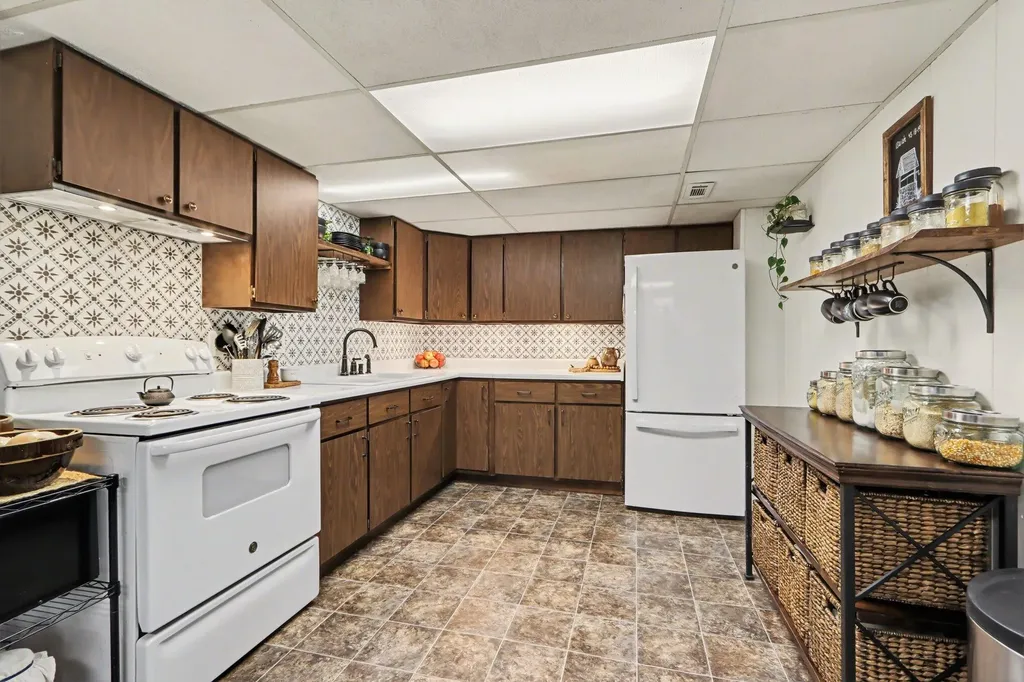 22381 N Angling Road Nottawa Township MI 49032