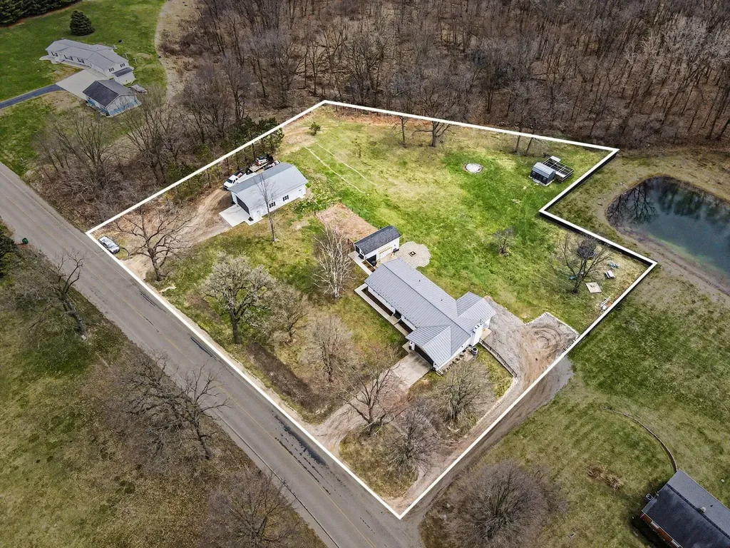 22381 N Angling Road Nottawa Township MI 49032