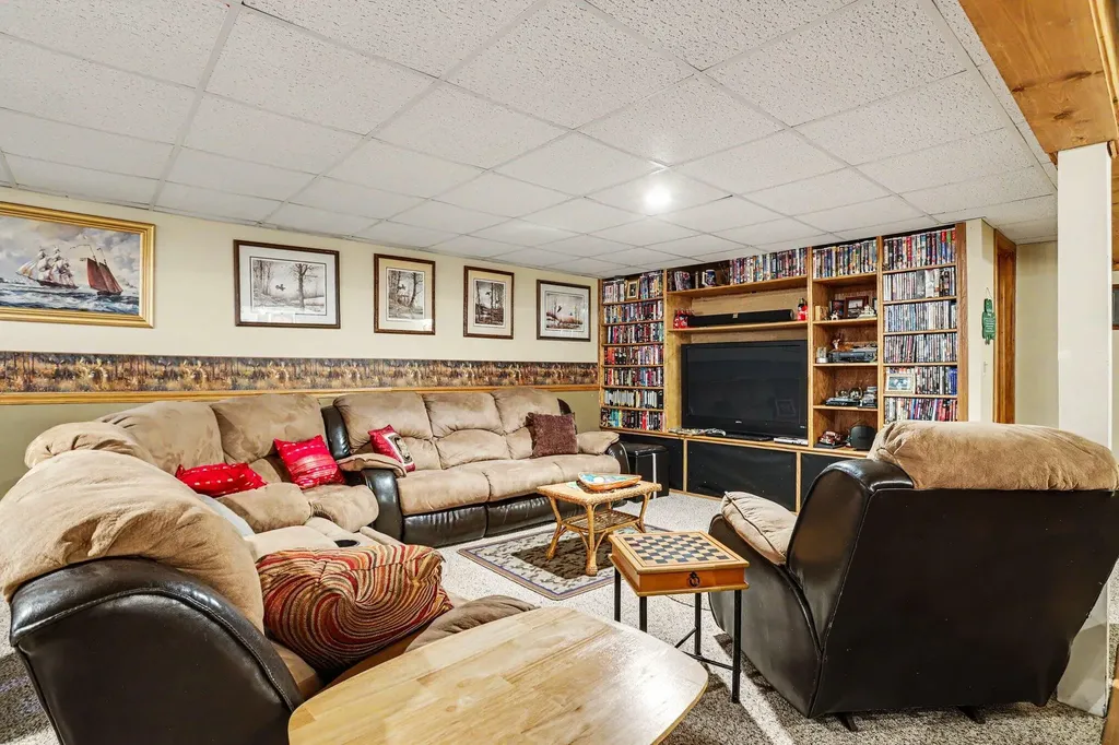 55019 N Fisher Lake Road Park Township MI 49093