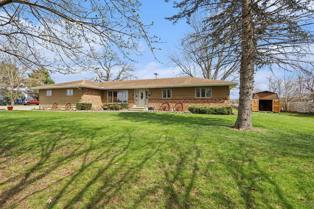 55019 N Fisher Lake Road Park Township MI 49093