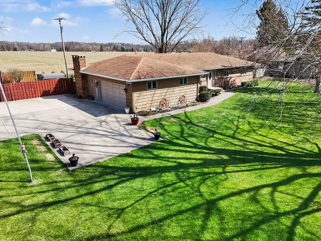 55019 N Fisher Lake Road Park Township MI 49093