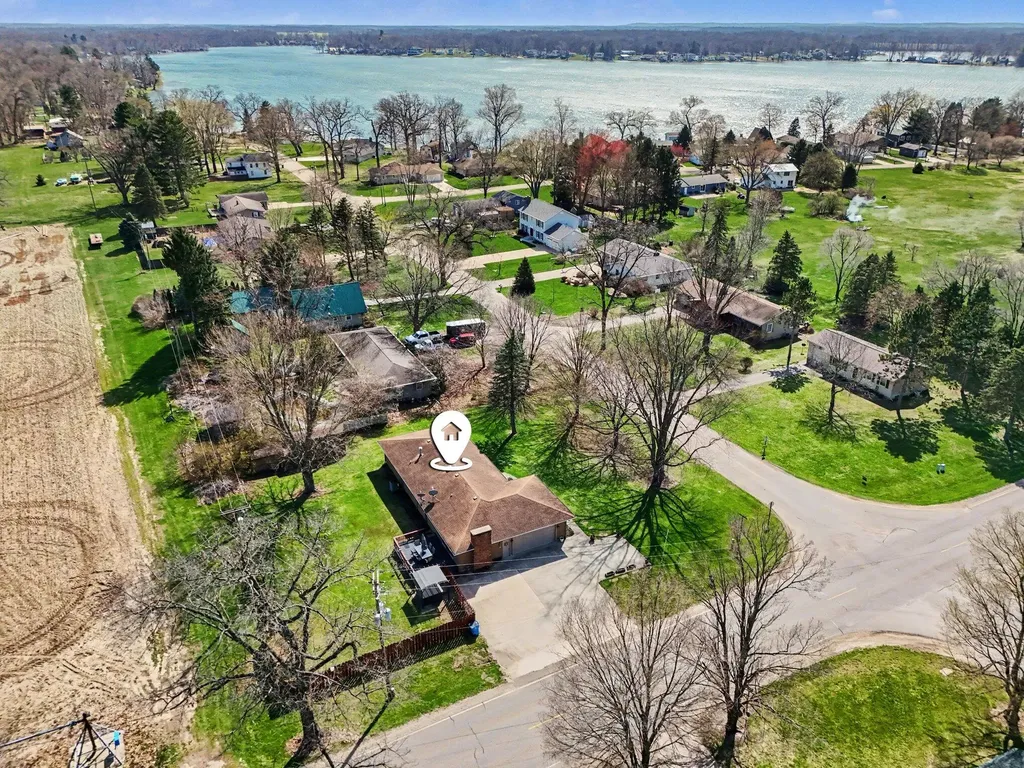 55019 N Fisher Lake Road Park Township MI 49093