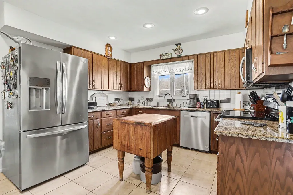 55019 N Fisher Lake Road Park Township MI 49093